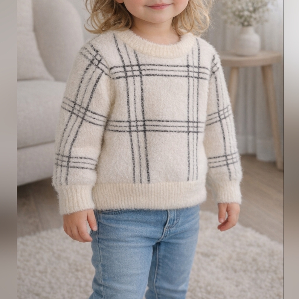 NWT "Chelsea & Violet" White & Black Plaid Girls Cozy Soft Sweater Size 2T